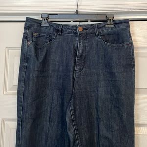 EUC Women's Coldwater Creek Straight Leg Dark Wash Stretch Denim Jeans Size 12